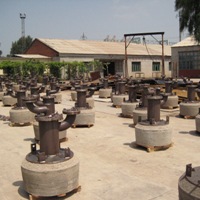 Flat flame burner