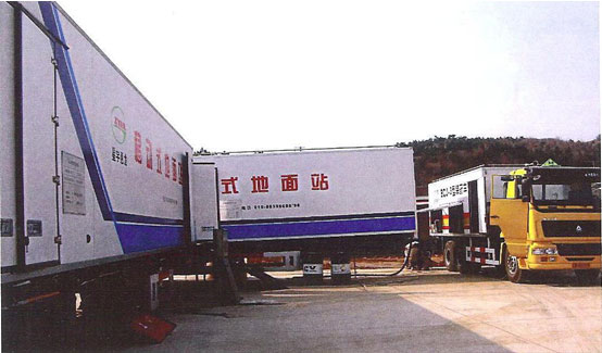 Anfo explosives mix-load vehicle