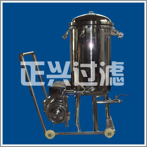 Thermal insulation and heating titanium rod filter